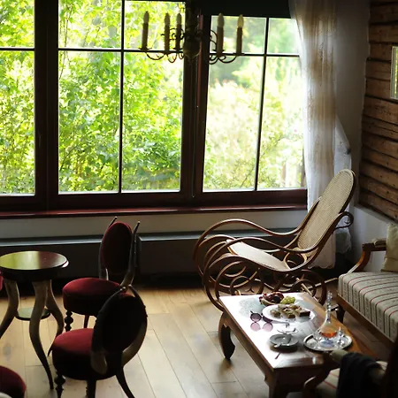 Affittacamere Ekosamotnia 4*