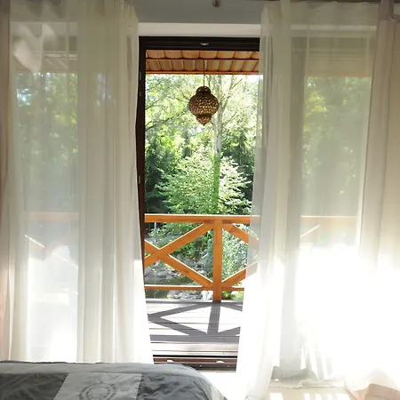 Guest house Ekosamotnia 4*