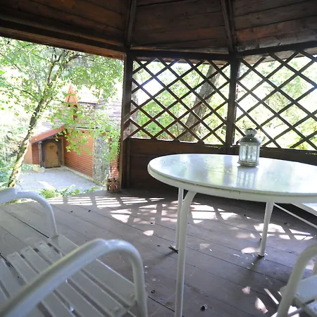 Guest house Ekosamotnia