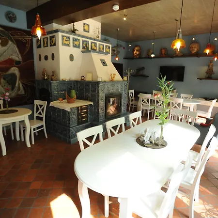 Ekosamotnia Guest house 4*