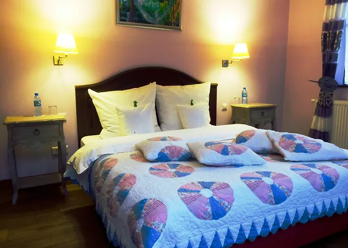 招待所 Ekosamotnia