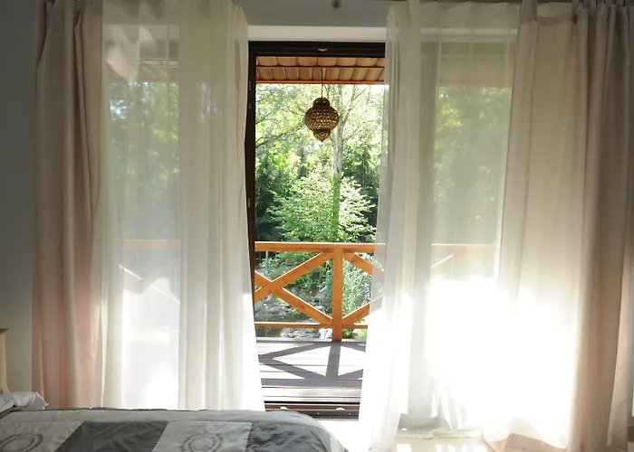 招待所 Ekosamotnia 4*