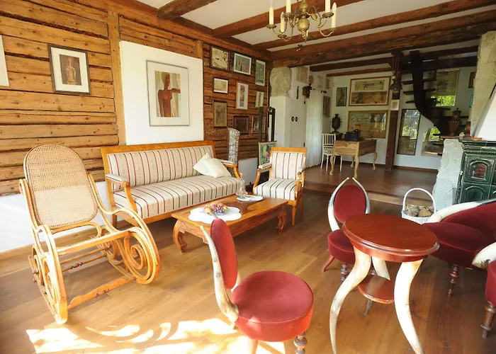 Ekosamotnia 招待所 4*