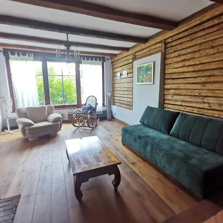 Guest house Ekosamotnia 4*