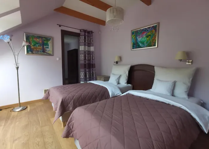 Ekosamotnia Guest house